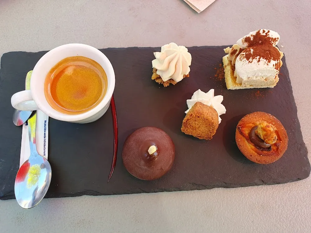 Café Gourmand